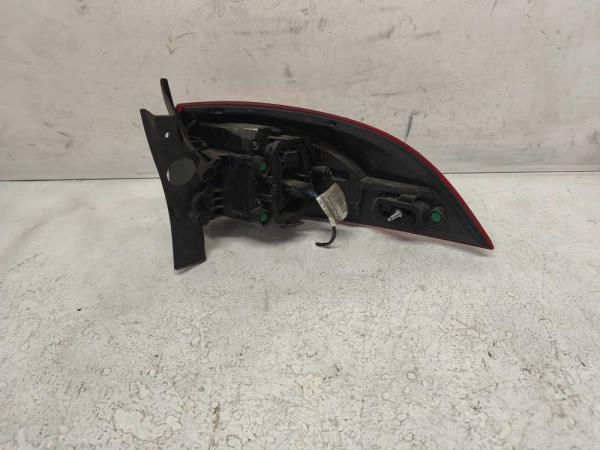 FEU ARRIERE GAUCHE RENAULT - Vue 2